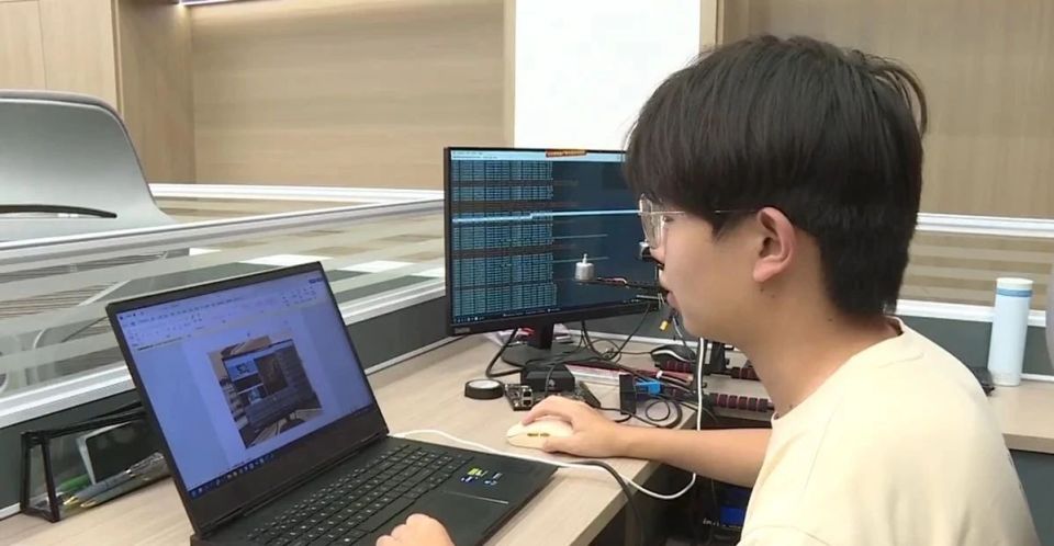 “智慧之眼”賦能無人機自主飛行，人工智能軟件如何助推低空物流產業化